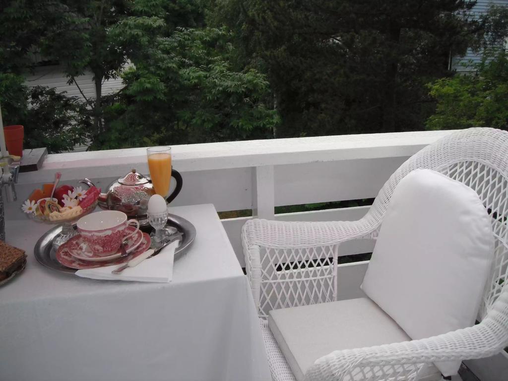 Bed Books & Breakfast Apartment *