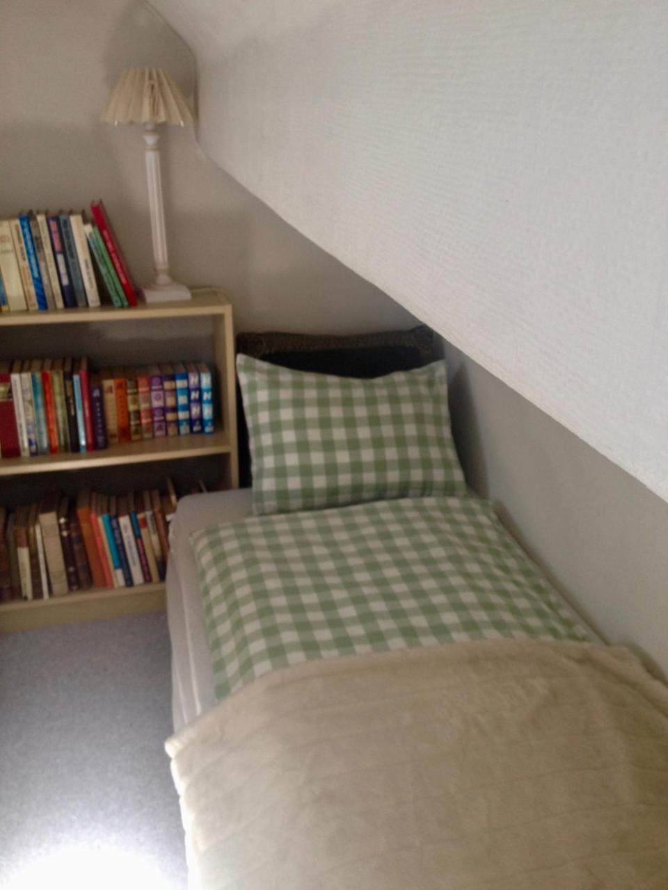 Leilighet Bed Books & Breakfast *